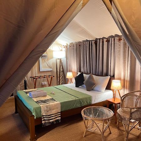 Готель At One - Glamping Rekawa Екстер'єр фото