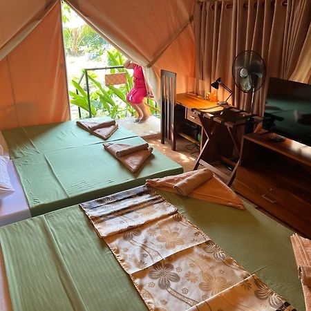 Готель At One - Glamping Rekawa Екстер'єр фото