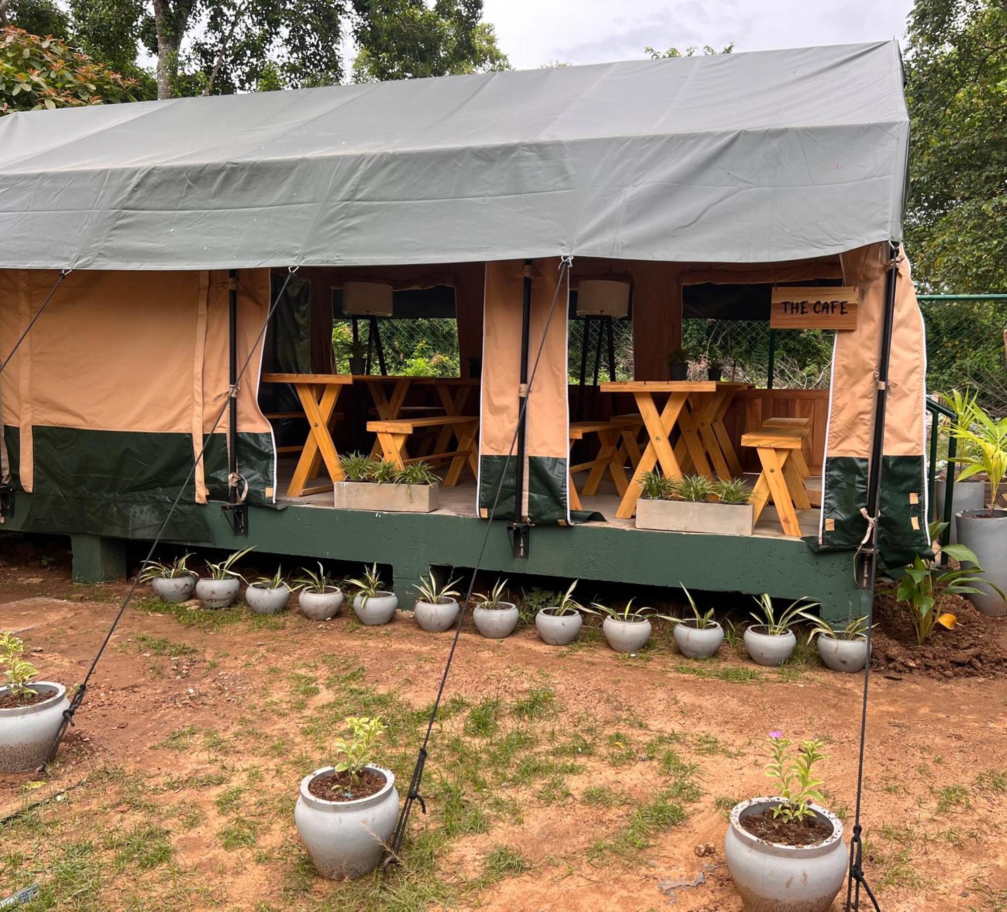 Готель At One - Glamping Rekawa Екстер'єр фото