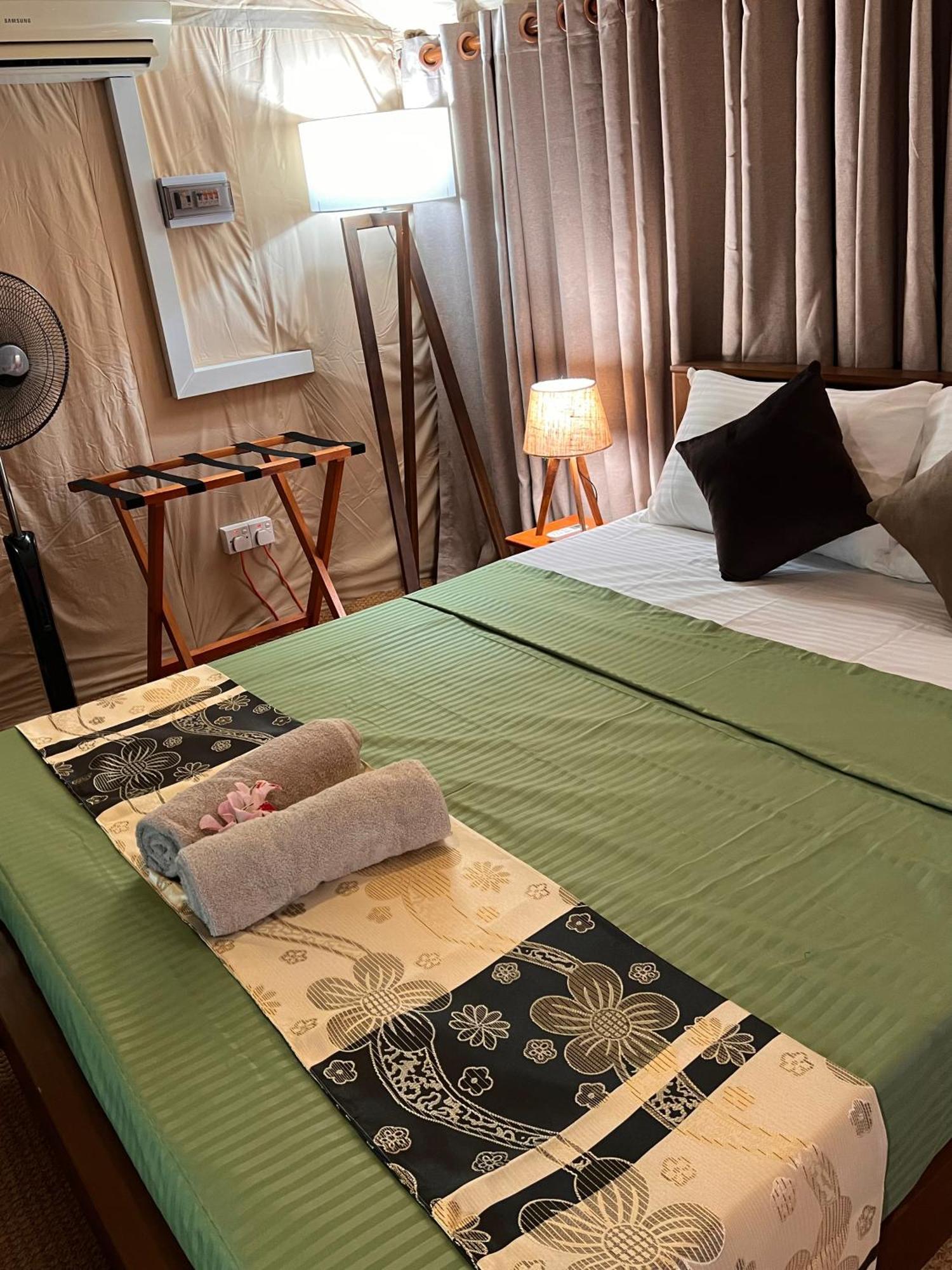 Готель At One - Glamping Rekawa Екстер'єр фото