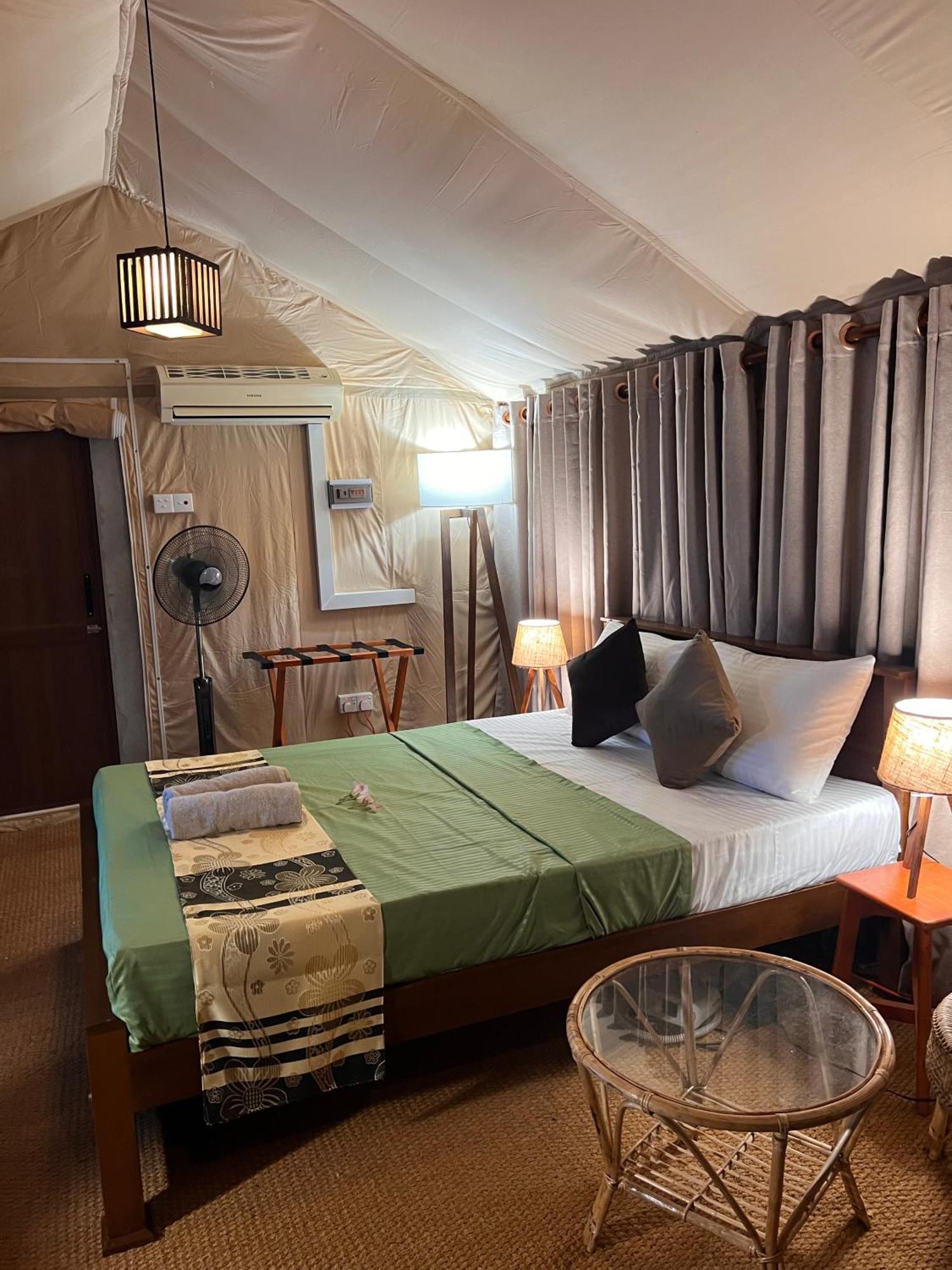 Готель At One - Glamping Rekawa Екстер'єр фото
