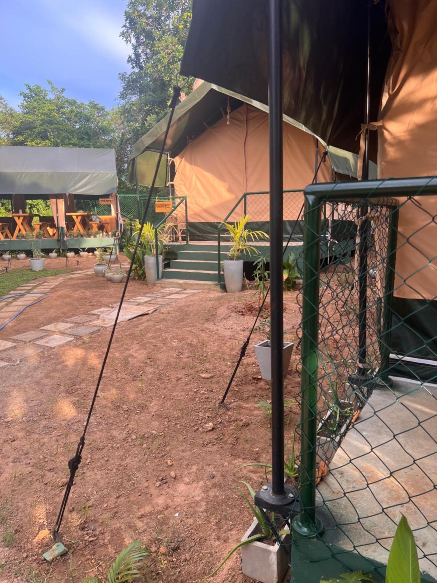 Готель At One - Glamping Rekawa Екстер'єр фото