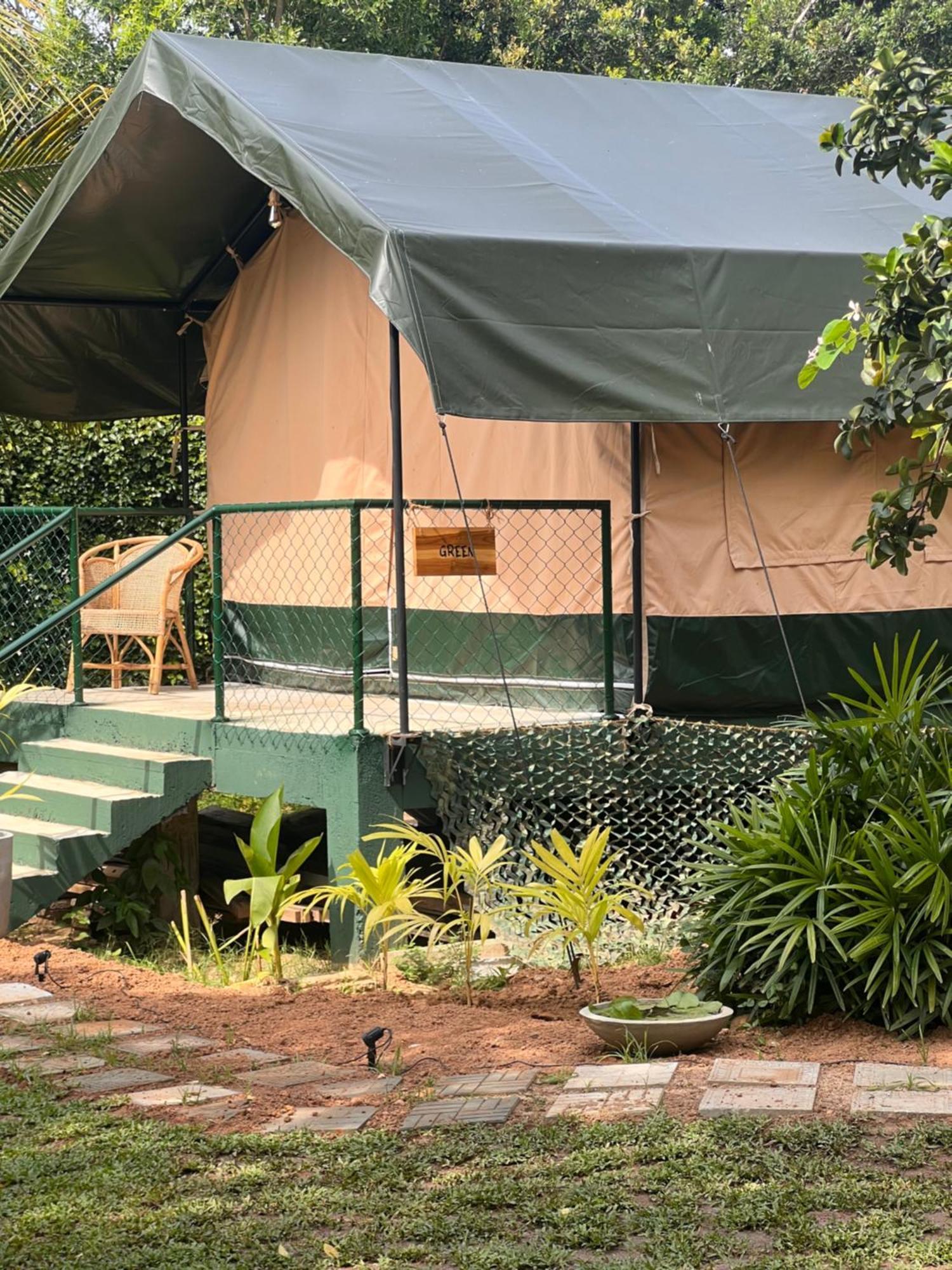Готель At One - Glamping Rekawa Екстер'єр фото